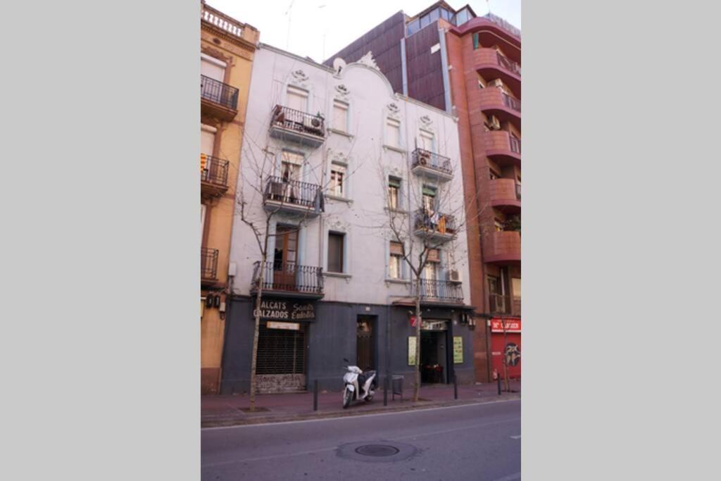Barcelona Industrial Style Apartment L’Hospitalet de Llobregat
